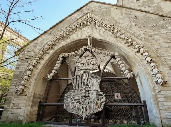 Sedlec Ossuary (Kostnice Sedlec) - Cemetery Chapel of All Saints