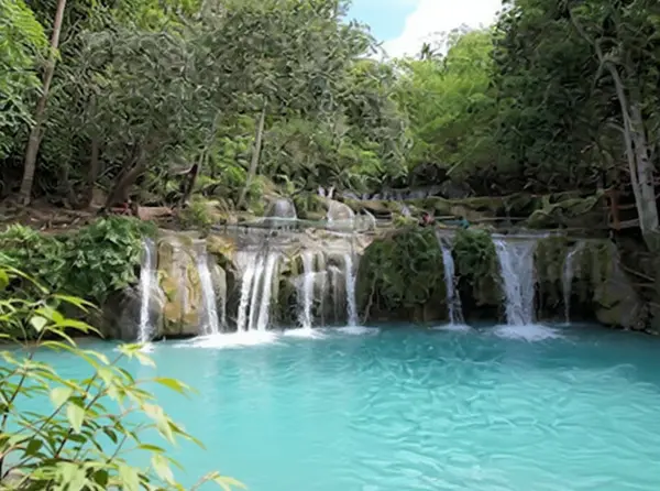 Cambugahay Falls (Lazi, Siquijor)