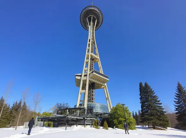 Space Needle 2
