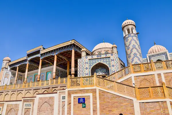 Khazrat-Khizr Mosque