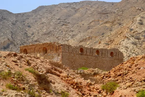 Al Kamil Fort