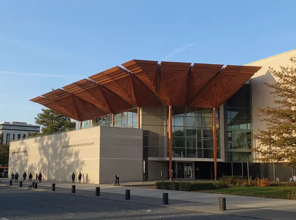 Auckland Art Gallery