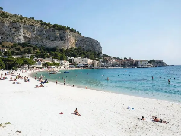 Piazza Mondello