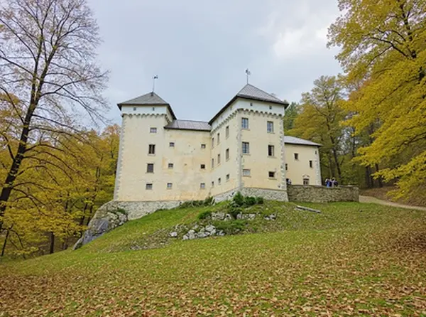 Predjama Castle