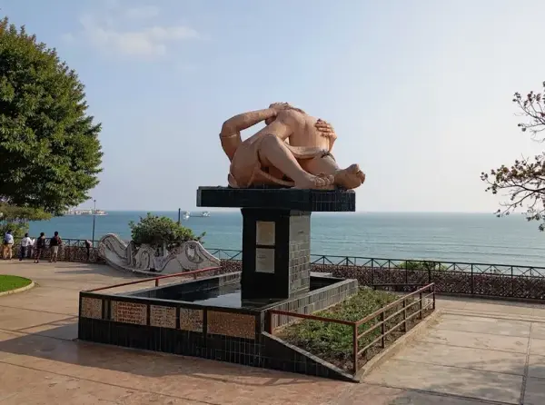 Parque del Amor (Love Park) - Miraflores