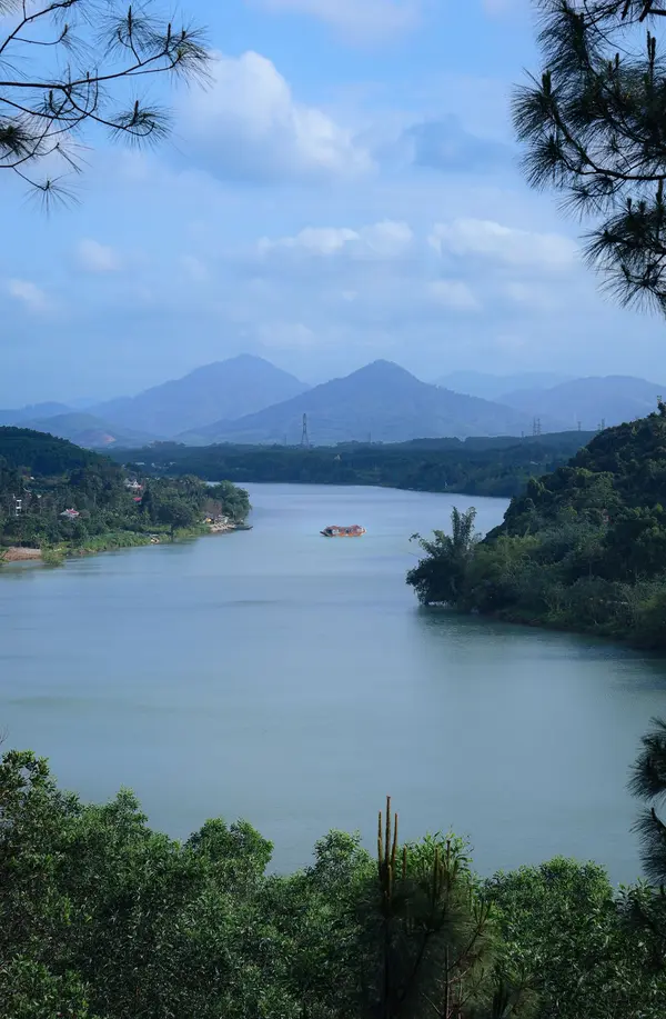 Perfume River