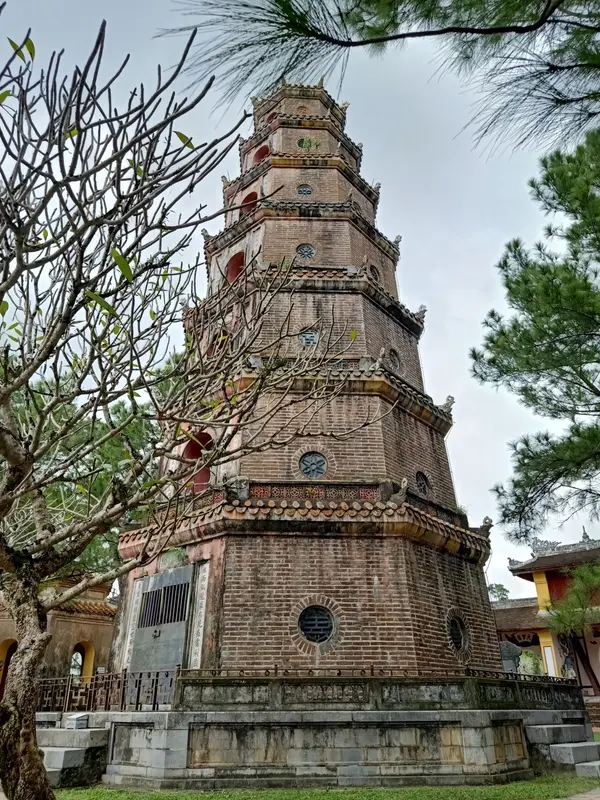 Thien Mu Pagoda