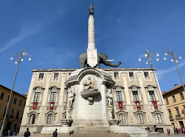 Fontana dell'Elefante 2