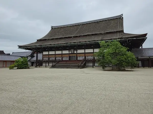 Kyoto Imperial Palace (京都御所) - historic residence of the imperial family