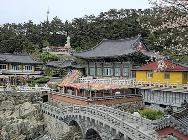 Haedong Yonggungsa Temple