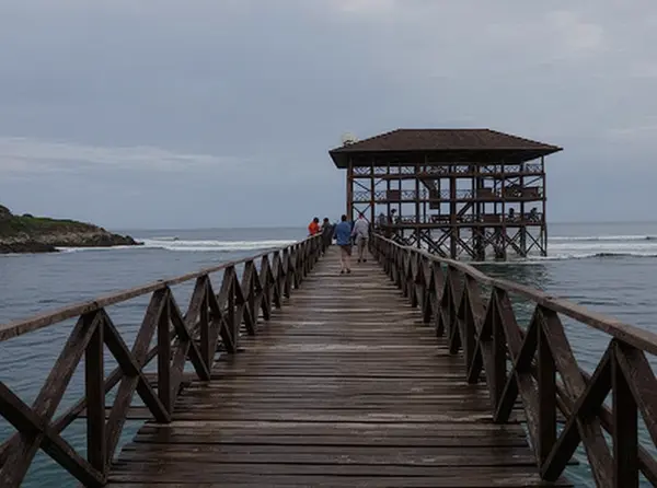 Cloud 9 Surf Break (General Luna / Siargao)
