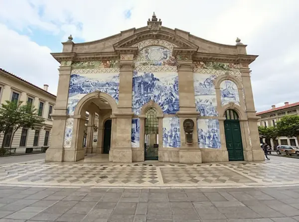 São Bento Railway Station (Estação de São Bento)