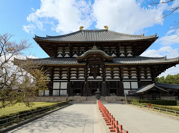 Todai-ji (Great Buddha Hall / Daibutsuden)