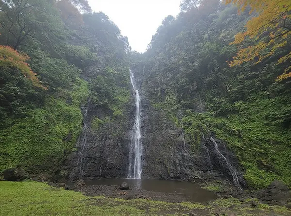 Faarumai Waterfalls