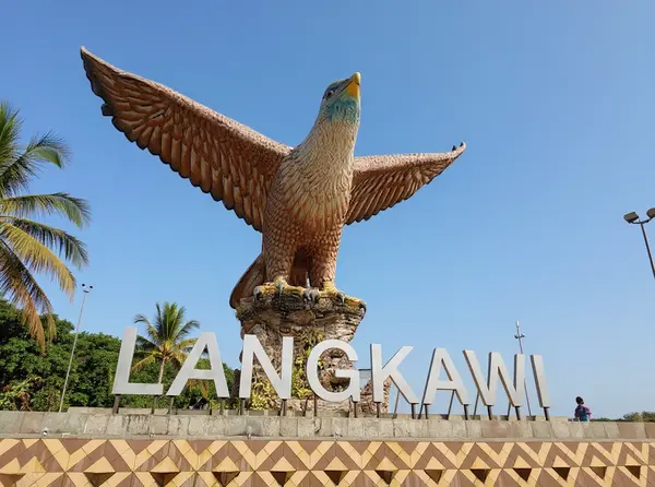 Dataran Lang (Eagle Square) 2