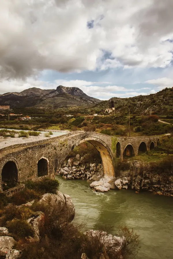 Mes Bridge