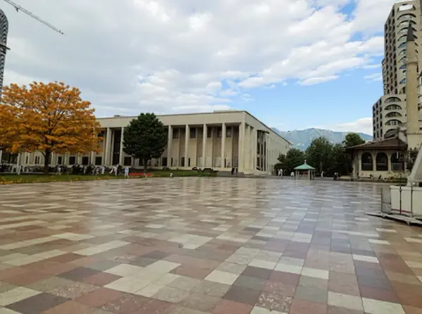 Skanderbeg Square (Sheshi Skënderbej)