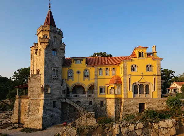 Museu Condes de Castro Guimarães