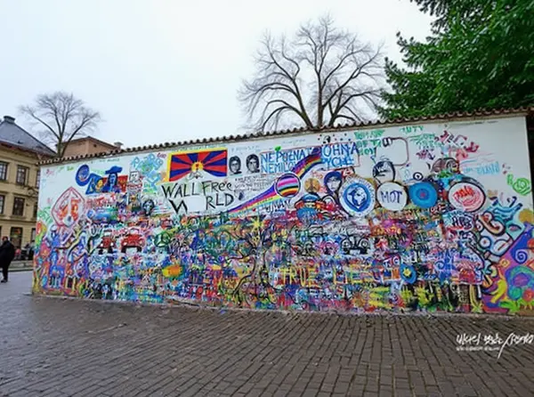 John Lennon Wall