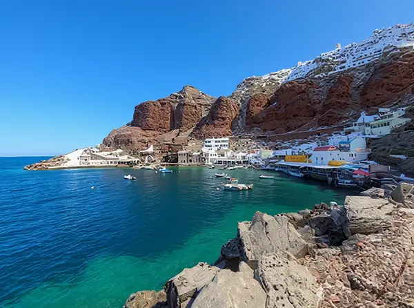 Amoudi Bay