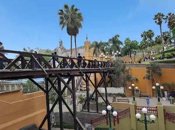 Barranco District & Puente de los Suspiros (Bridge of Sighs)