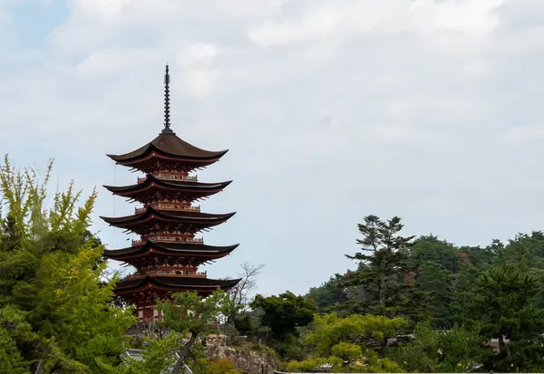 Gojunoto (Five-Story Pagoda)