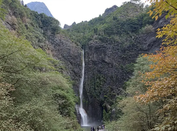 Fautaua Waterfall