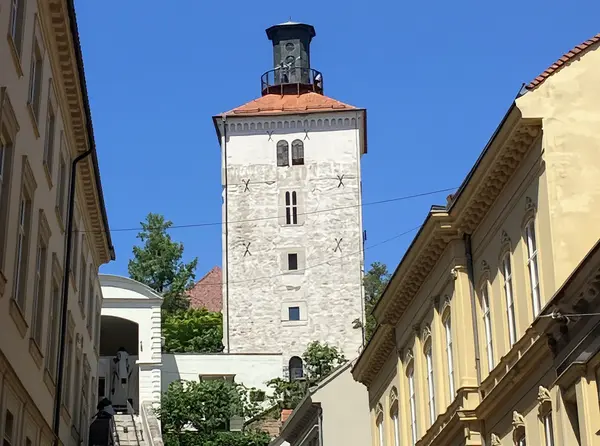 Lotrščak Tower (Kula Lotrščak)