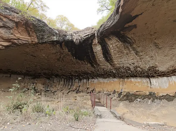 Liphofung Caves