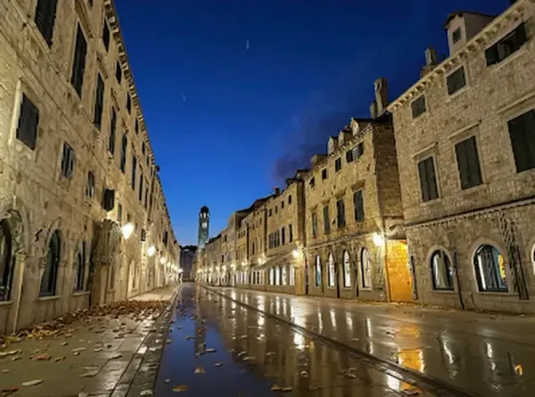 Stradun (Placa) — Dubrovnik's main street