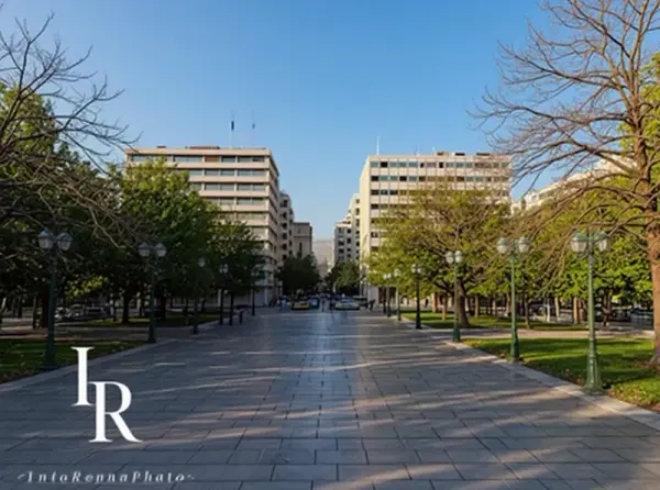 Syntagma Square & Hellenic Parliament (Evzones)