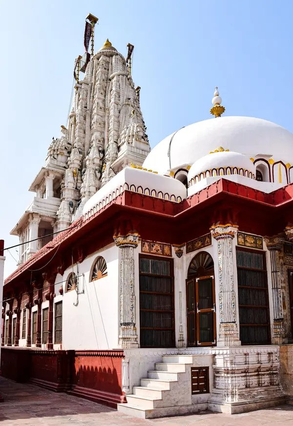 Kundalpur Jain Temple