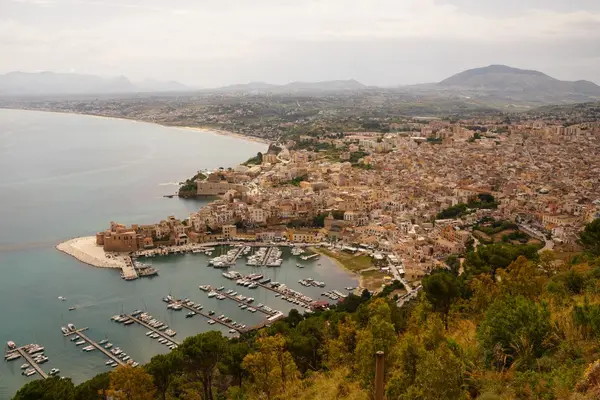 Cala Marina Beach