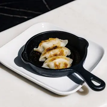 Nanjing Pan Fried Beef Dumplings (Niu Rou Guo Tie)