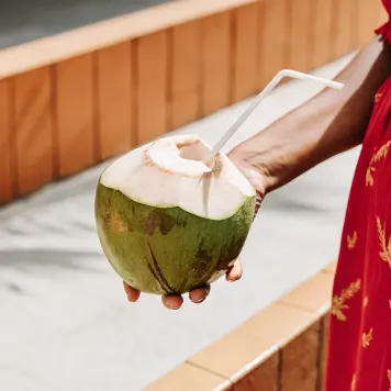 Tender Coconut Water (Elaneer)