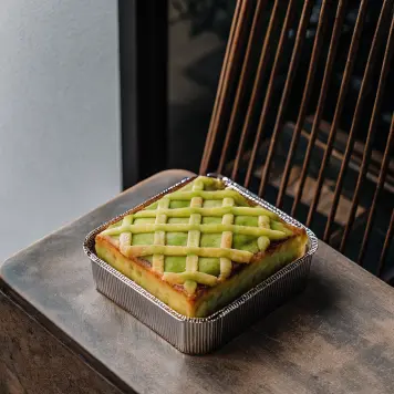 Pineapple Cake (Fengli Su)