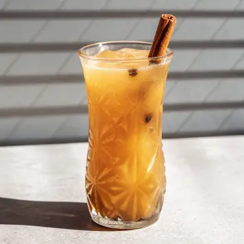 Aragh Sagi (Distilled Raisin Drink)