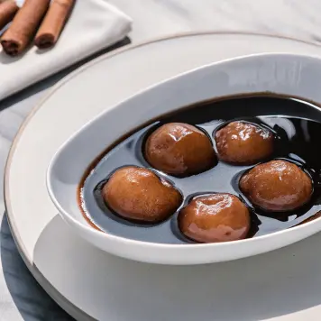 Lokma (Fried Dough Balls in Syrup)