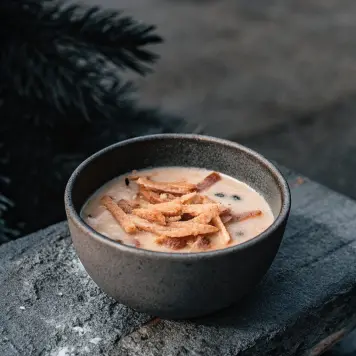 Kartoffelsuppe mit Pfannkuchen