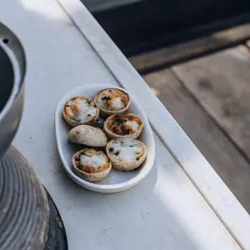 Banh Can