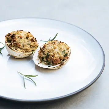 Stuffies (stuffed quahogs)