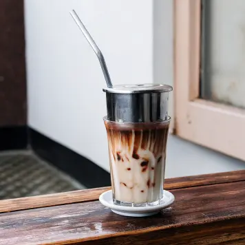 Vietnamese Iced Coffee (Cà Phê Sữa Đá)