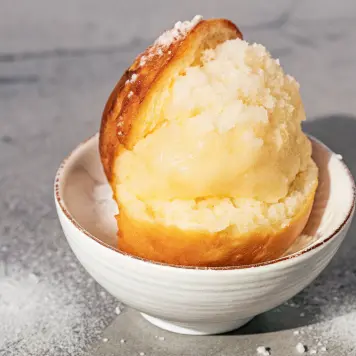 Granita con Brioche