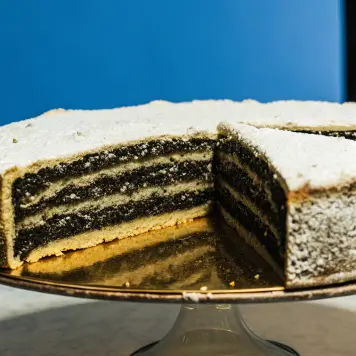 Makovy Tort (Poppy Seed Cake)