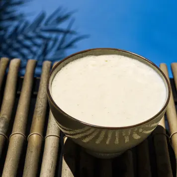 Uji