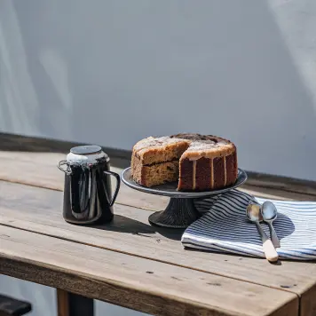 Henderson's Relish Cake