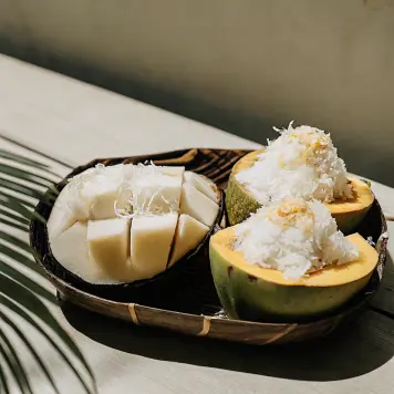Khao Niew Mamuang (Mango Sticky Rice)