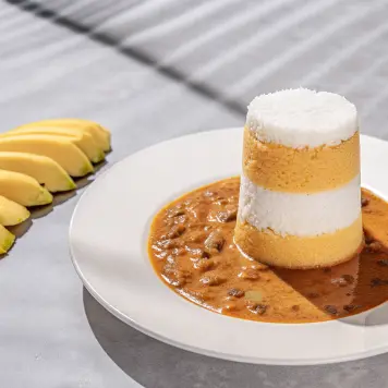 Puttu and Kadala Curry